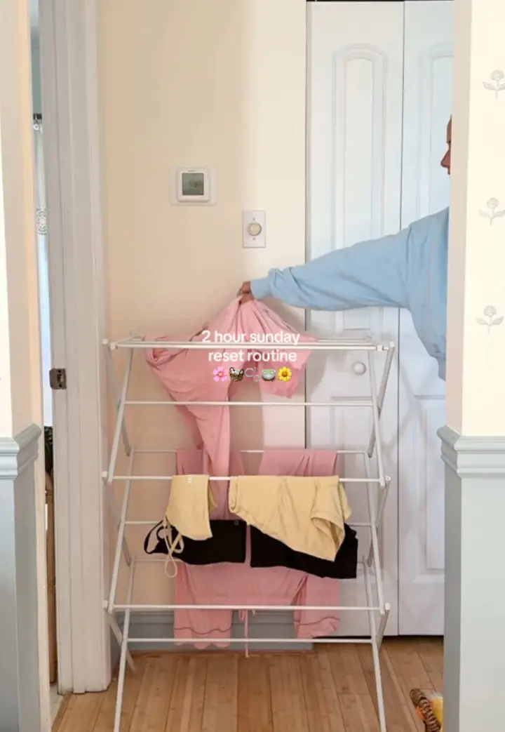 Americans share their Sunday reset routines
