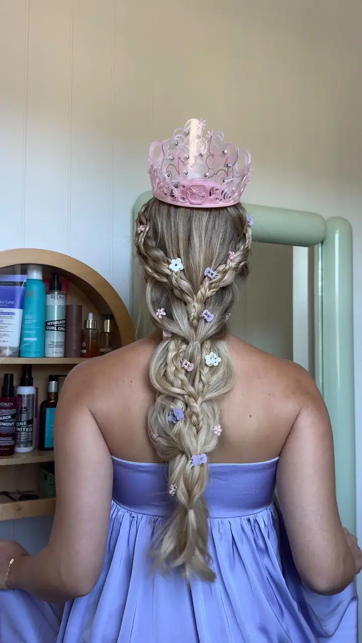 Creators build Halloween looks from their hair