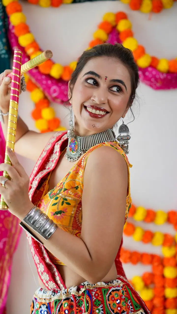 India is buzzing for garba night, posting looks and practice reels 💃