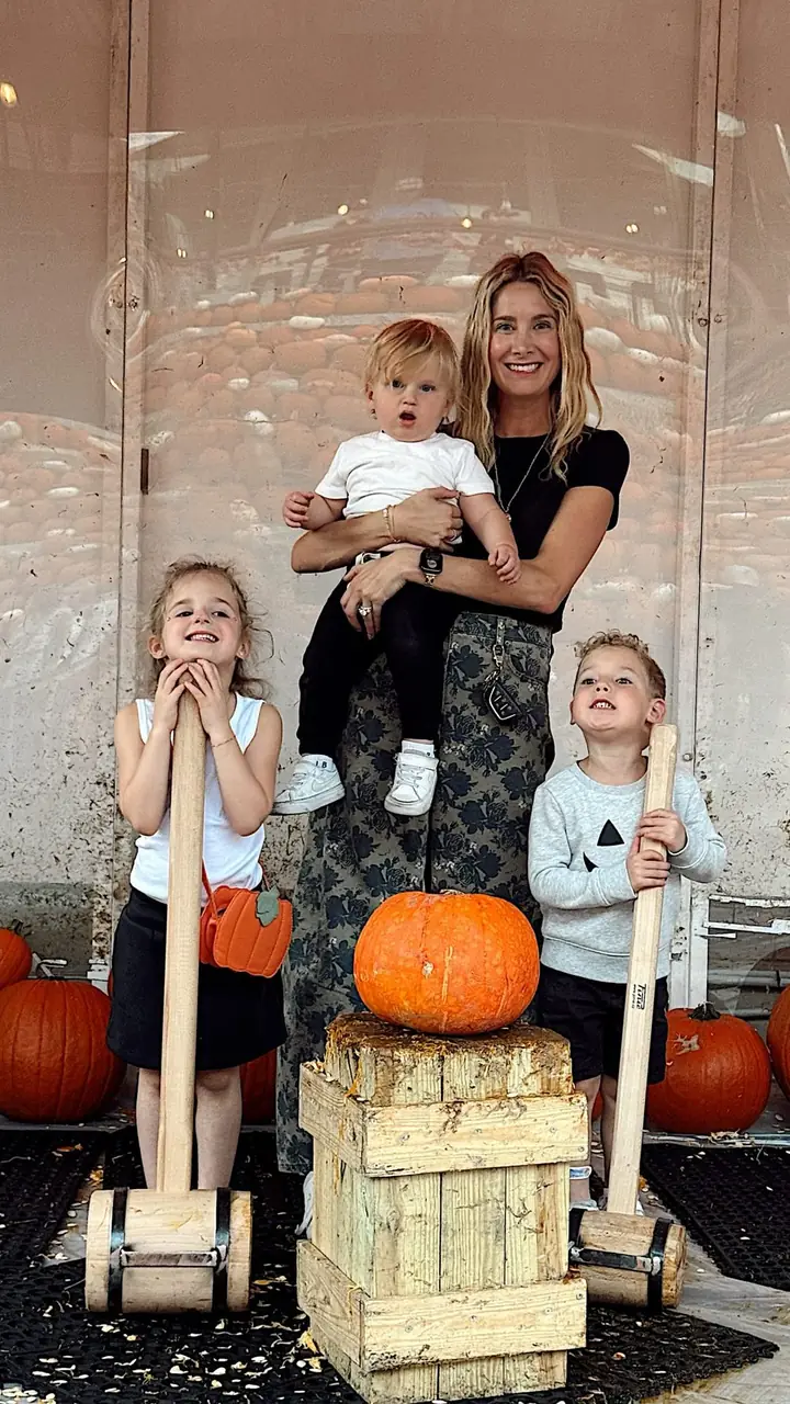 Americans are gushing over pumpkin patch days and fall photos 🎃